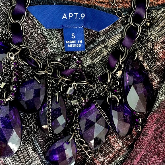 Apt. 9 NEW Multi Striped V-Neck Sweater Size Small - Picture 5 of 9